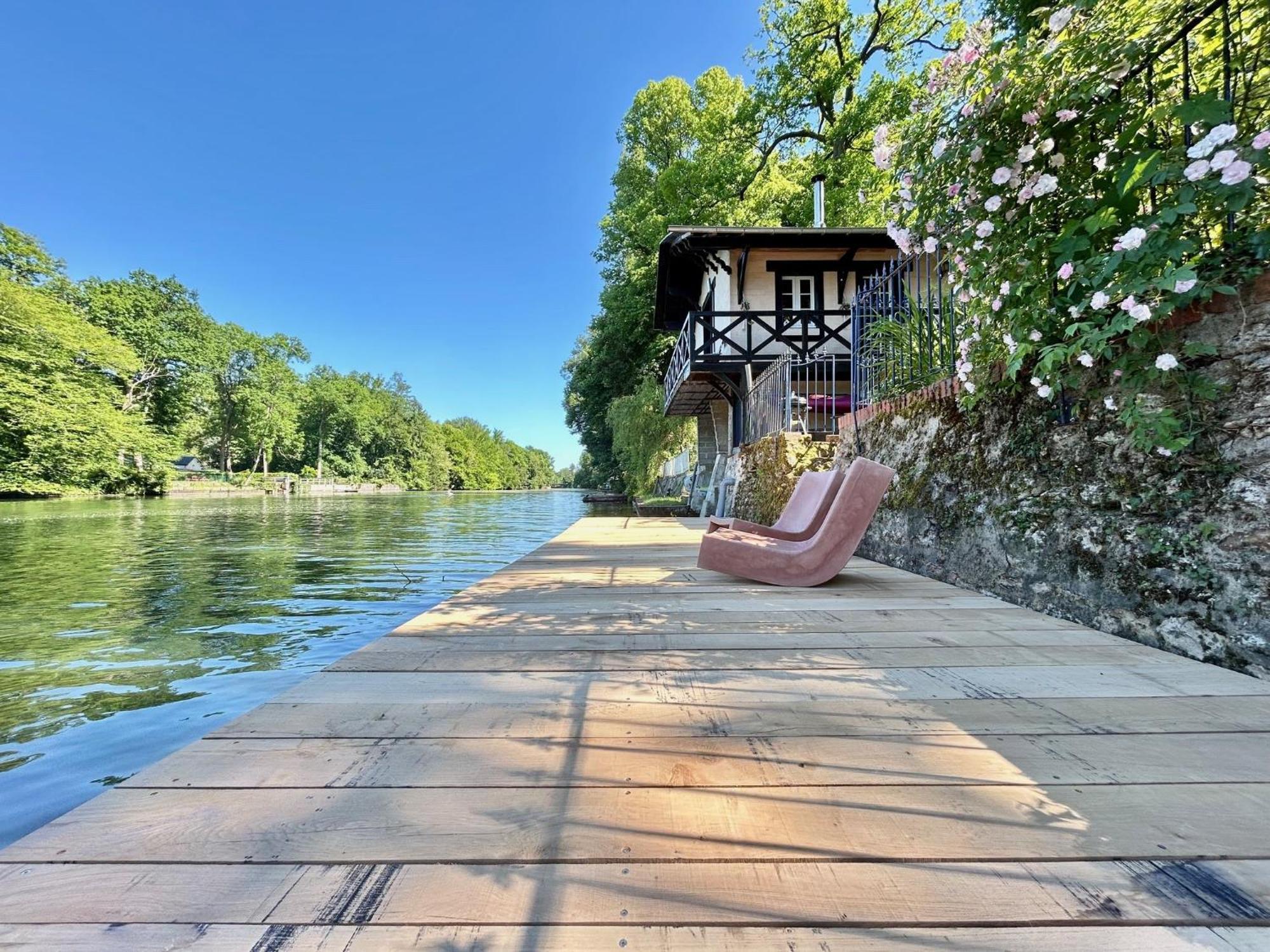 Le Chalet Bucolique Au Bord De L'Eau Оліве Екстер'єр фото